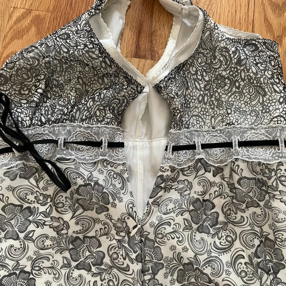 WHBM Adorable Black & White Top - Picture 4 of 6